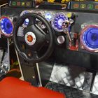 Монетка привелась в действие 42 дюйма управляя машиной видеоигры имитатора гоночного автомобиля/грязным управляя игровым автоматом