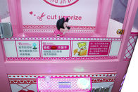 Игровой автомат куклы сумасшедшей игрушки отрезка ножниц призовой с языком дисплея ЛКД английским